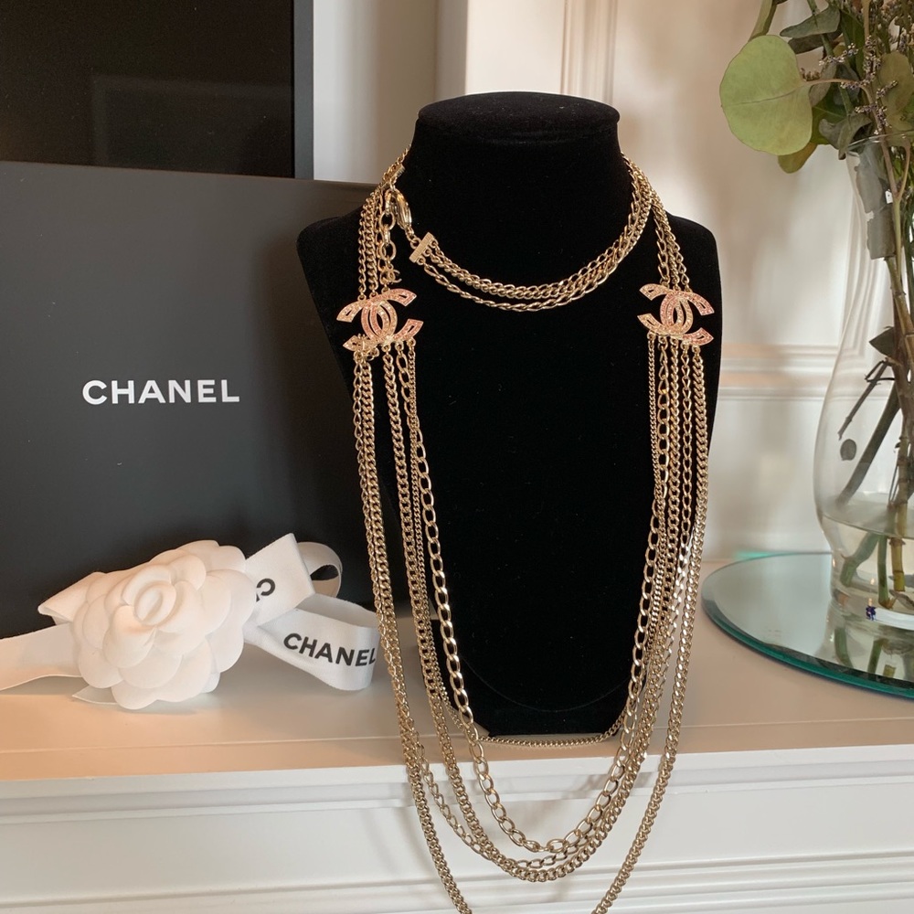 💯 Authentic Chanel Necklace